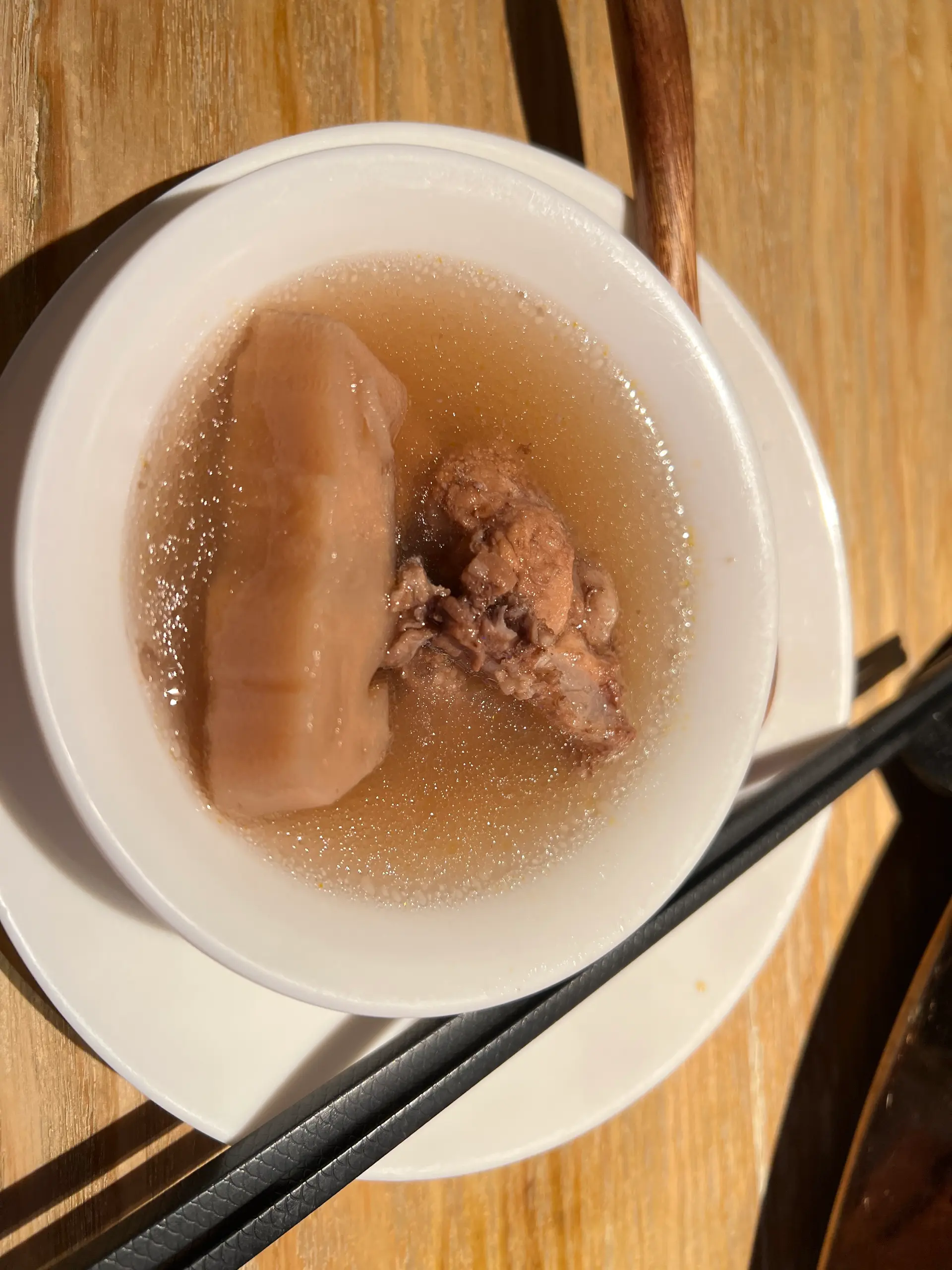 杂骨炖藕汤